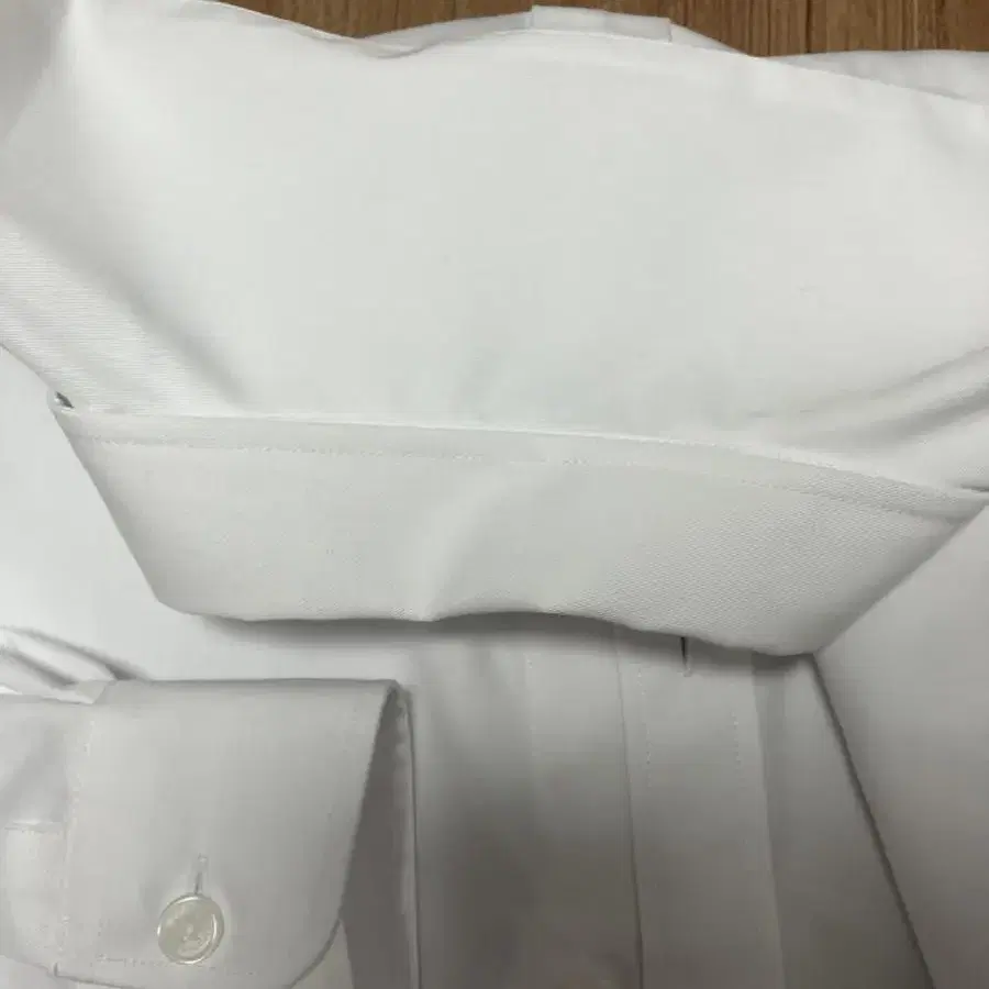 다이아몬드 레이라 The Classic white shirt S40