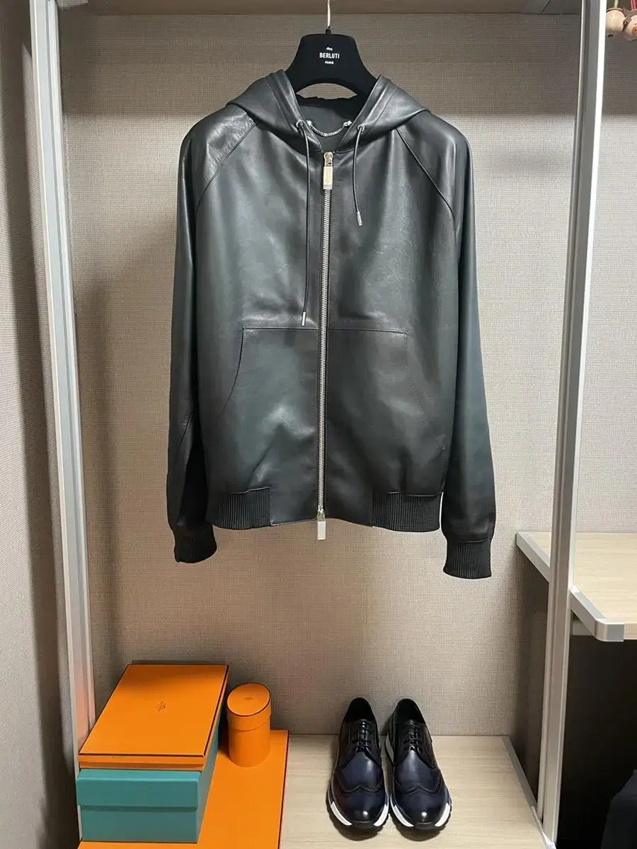 Veluti 20FW Patina leather B-way 46 size S