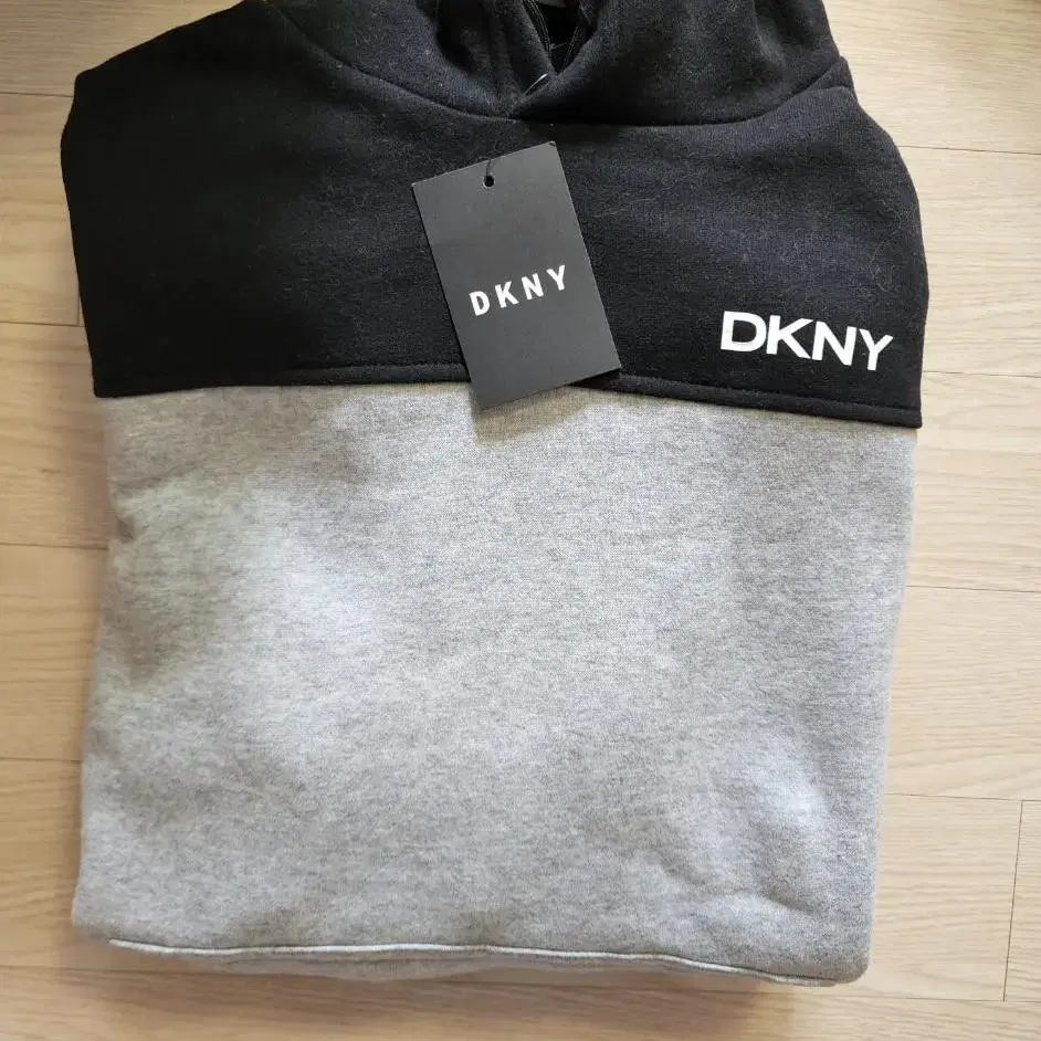 새옷(M) DKNY 공용 후드티셔츠