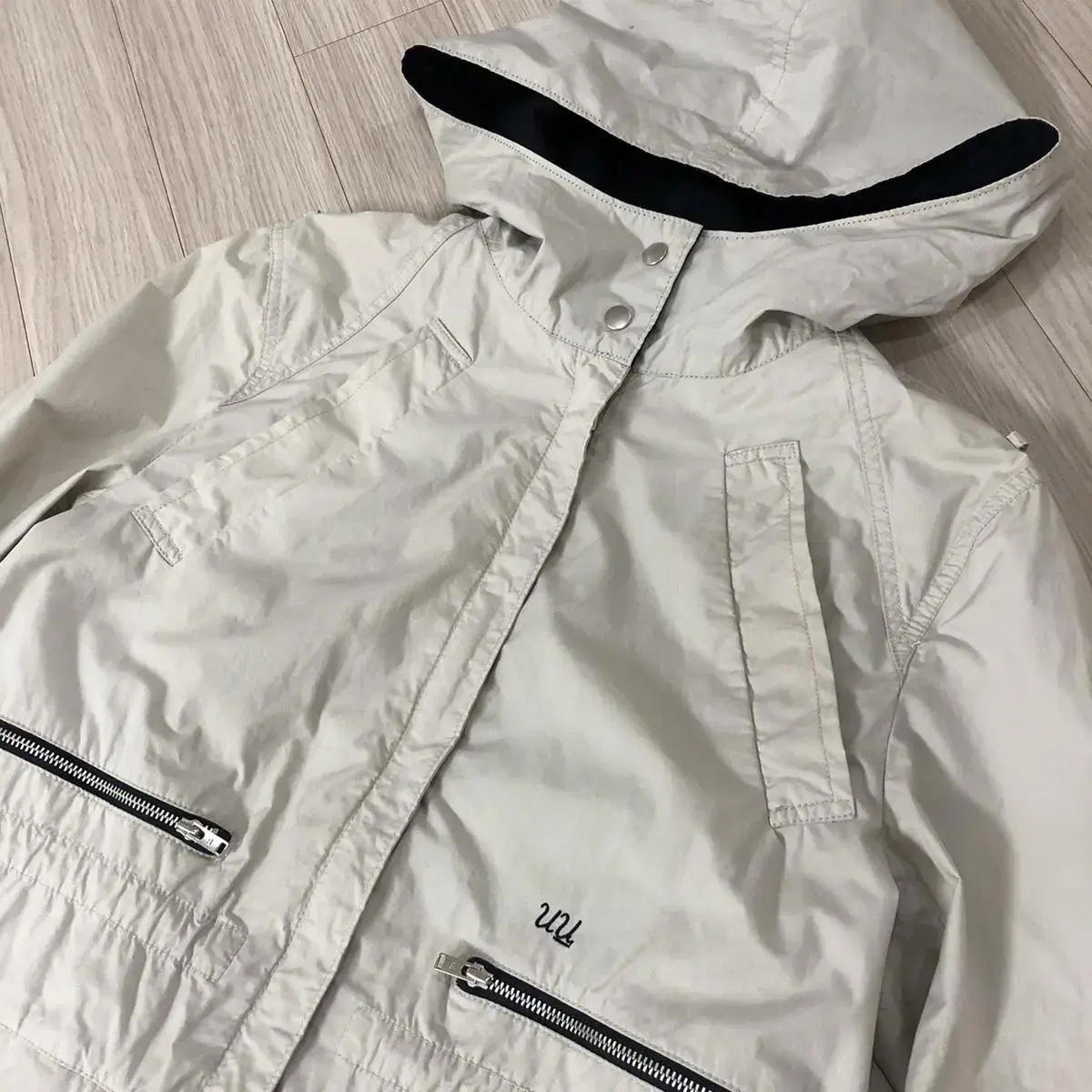 uniqlo X undercover windbreaker. m