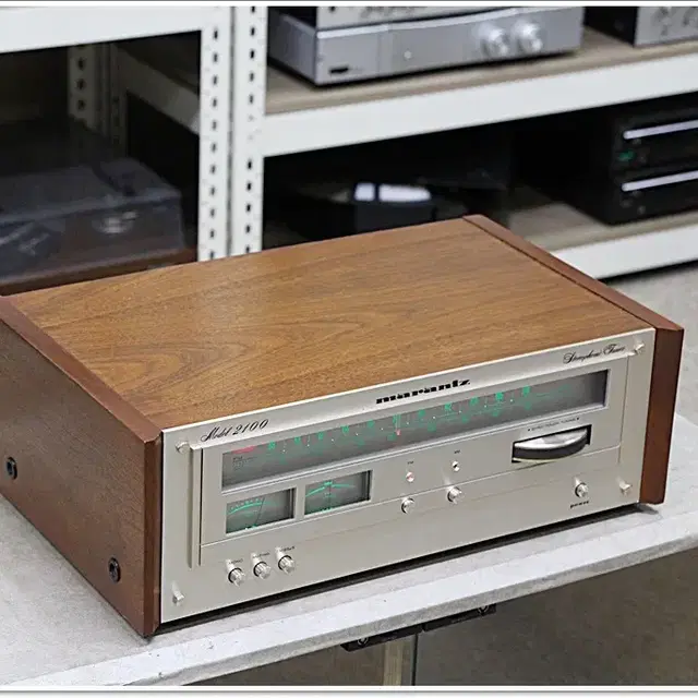 마란츠(MARANTZ) A급 블루턴형 아날로그 튜너 2100 (우드형)