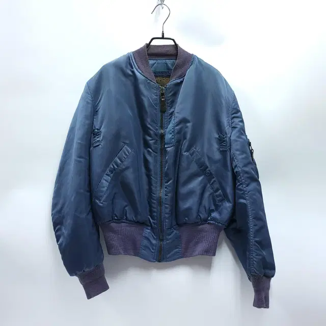 ALPHA INDUSTRIES 알파 MA-1 리버시블 항공점퍼 C725