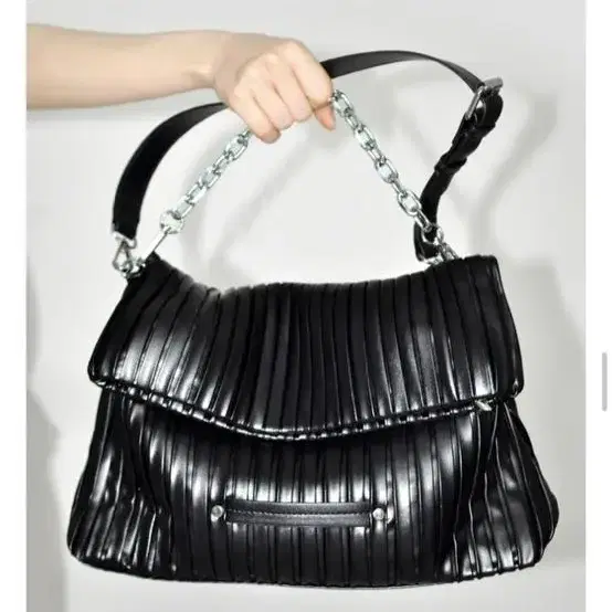 프라이빗룩북 accordian folded bag (black)