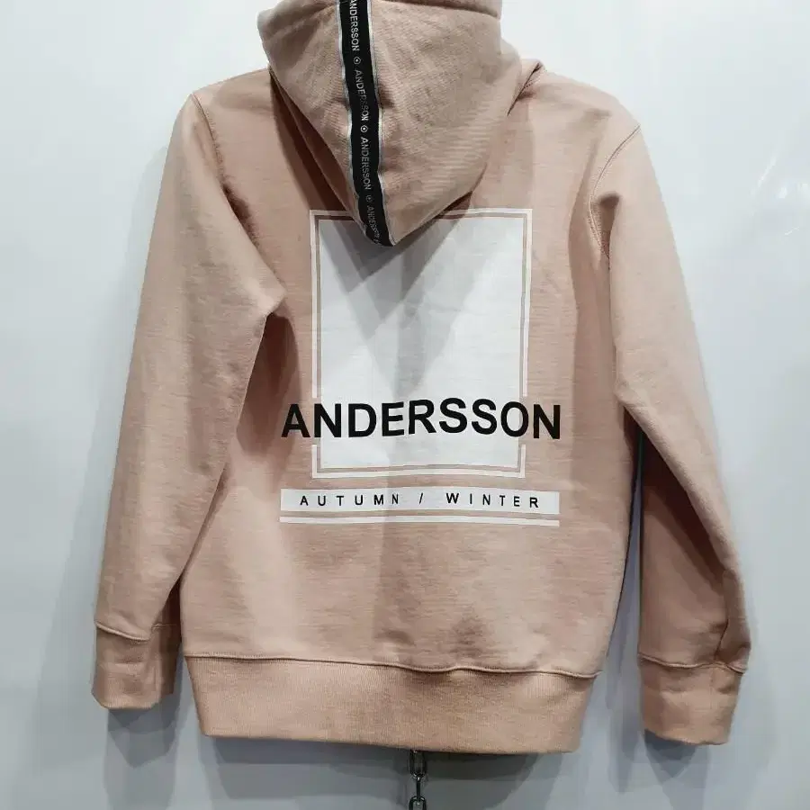 ANDERSSON BELL 앤더슨벨 스칸디나비아 후드티