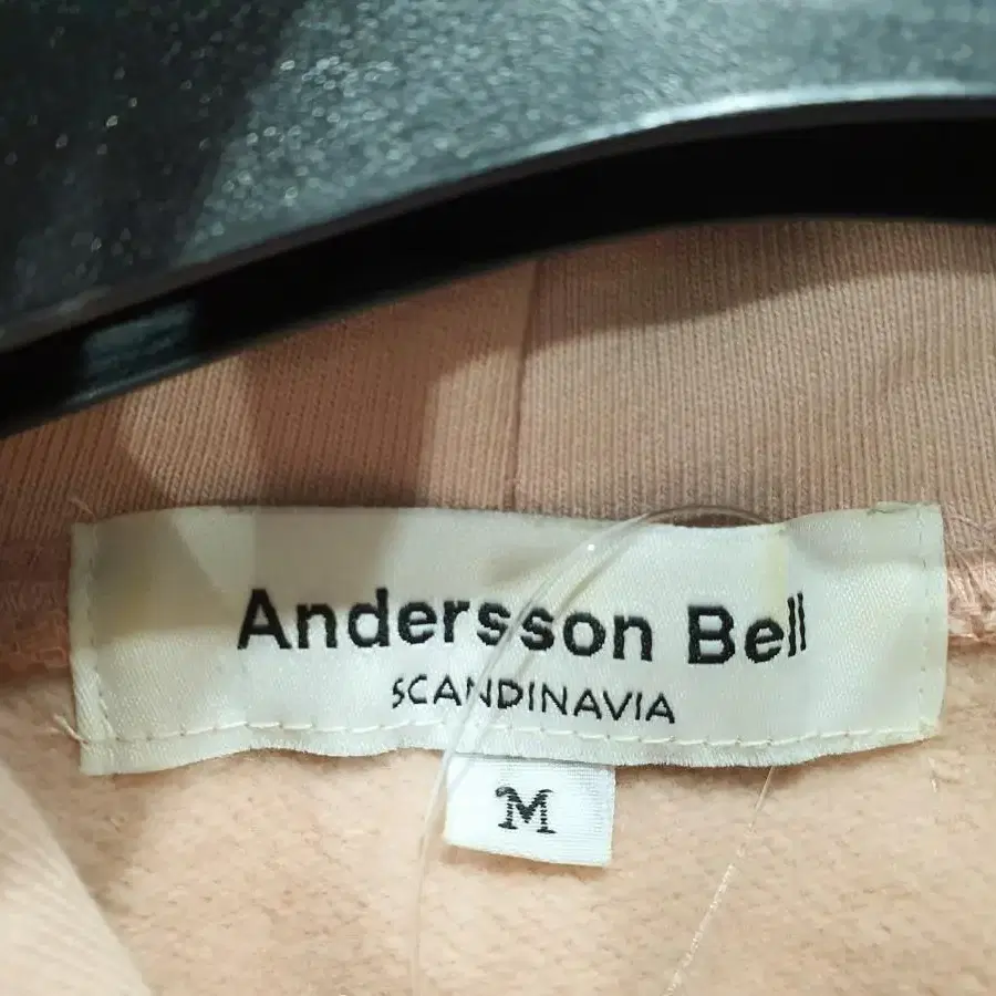 ANDERSSON BELL 앤더슨벨 스칸디나비아 후드티