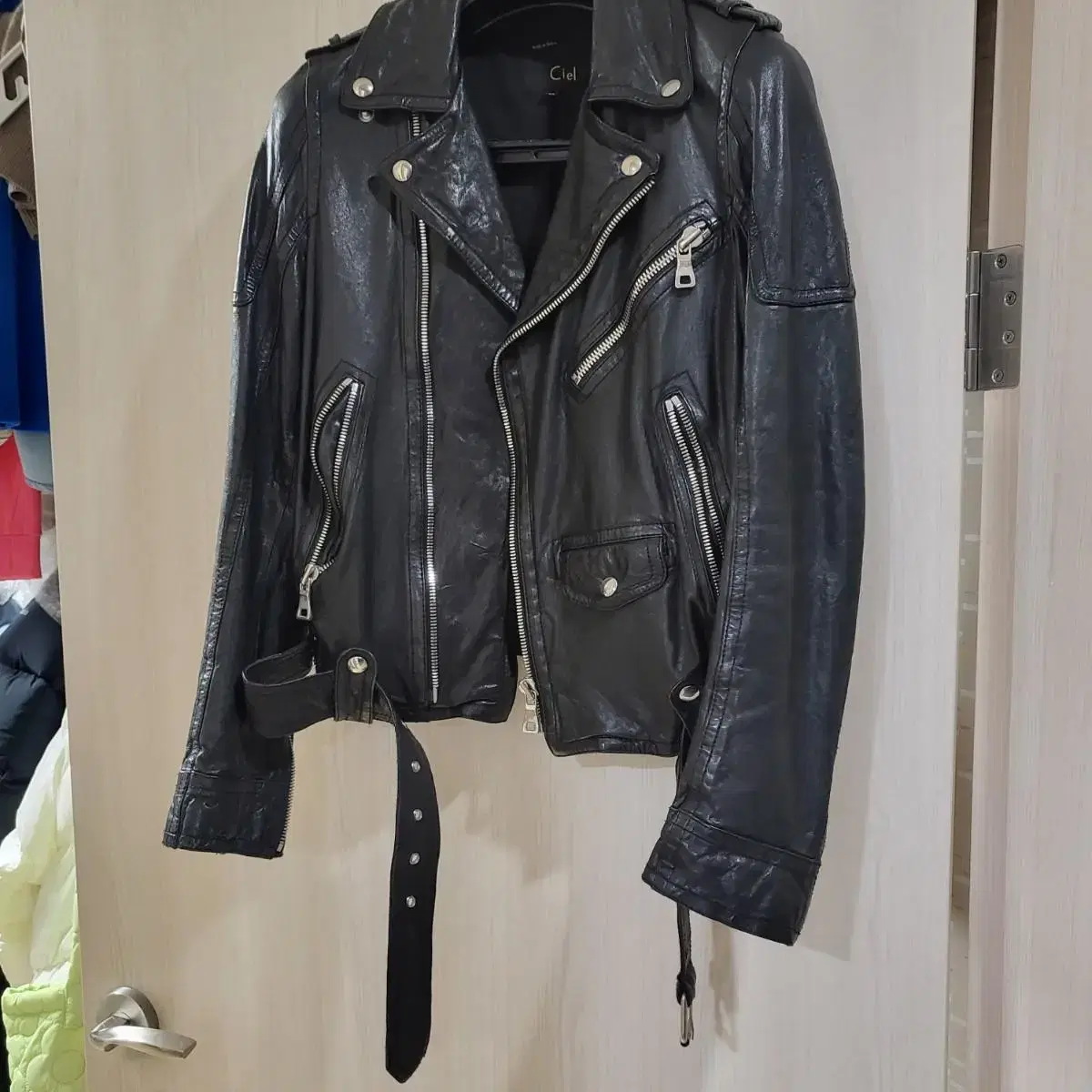 Sheepskin rider jacket in the 400,000 won range