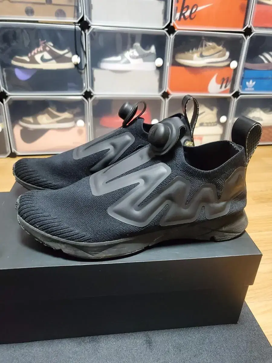 Reebok PUMP SUPREME ULTK running shoes