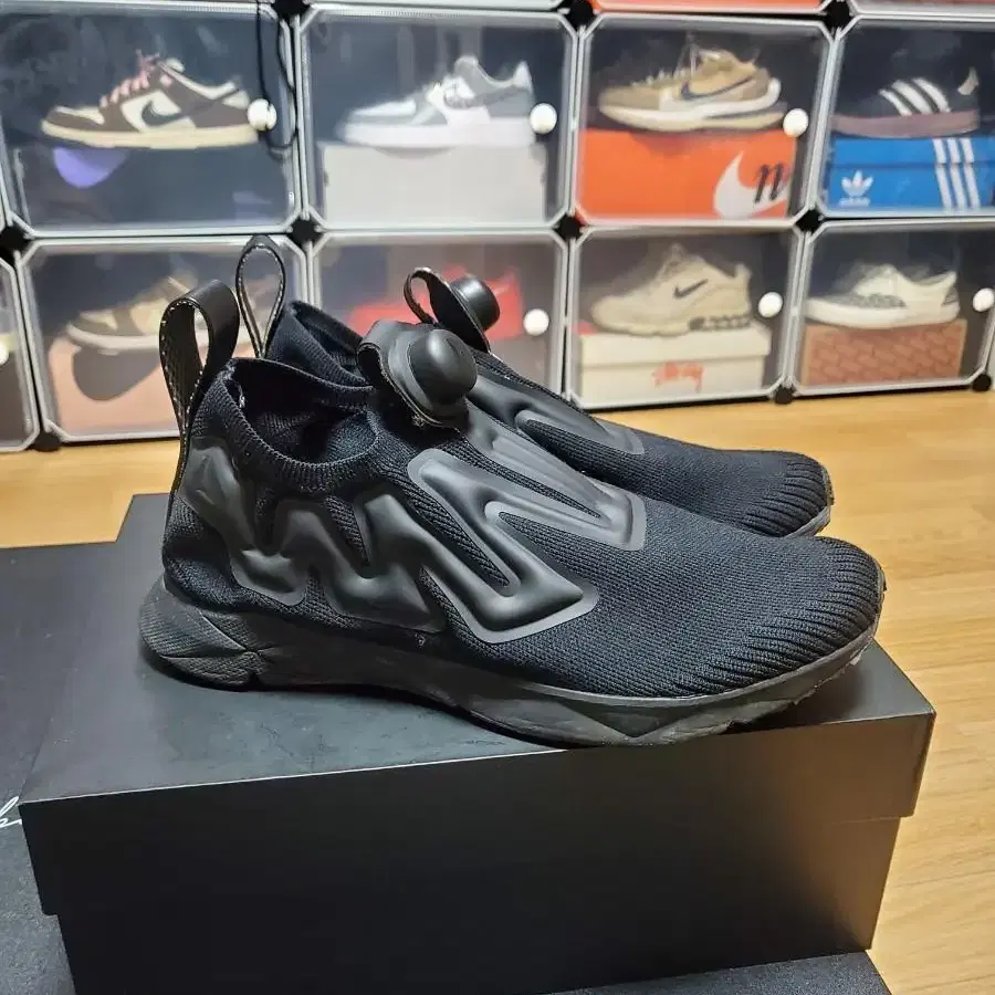 리복 PUMP SUPREME ULTK 런닝화