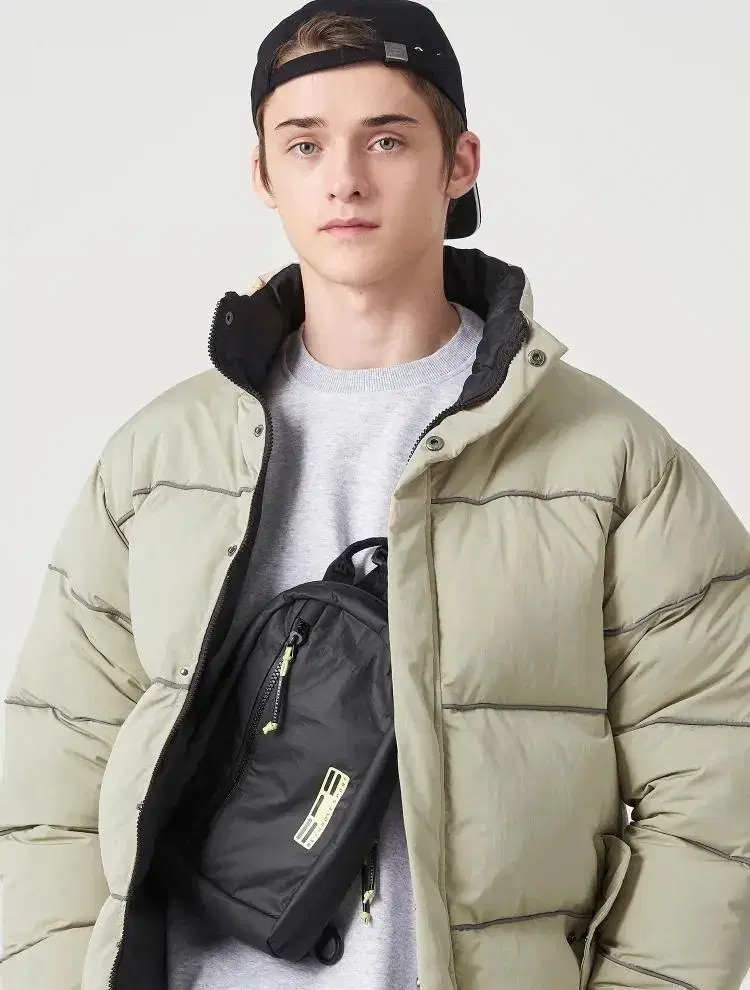 [100-105] Critical Puffer Short Padded Jacket (XL) J-003