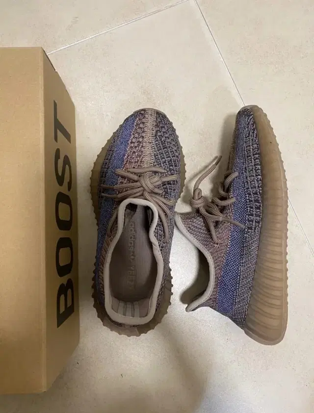 YEEZY 아디다스 이지부스트 350 v2 fade