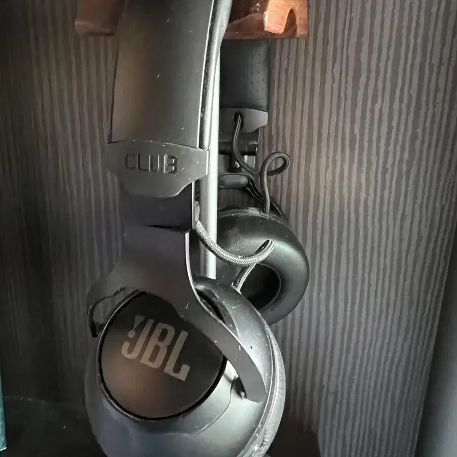 JBL CLUB700BT 헤드폰