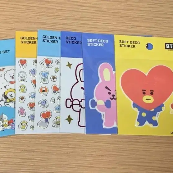 방탄 비티이일 BT21 스티커