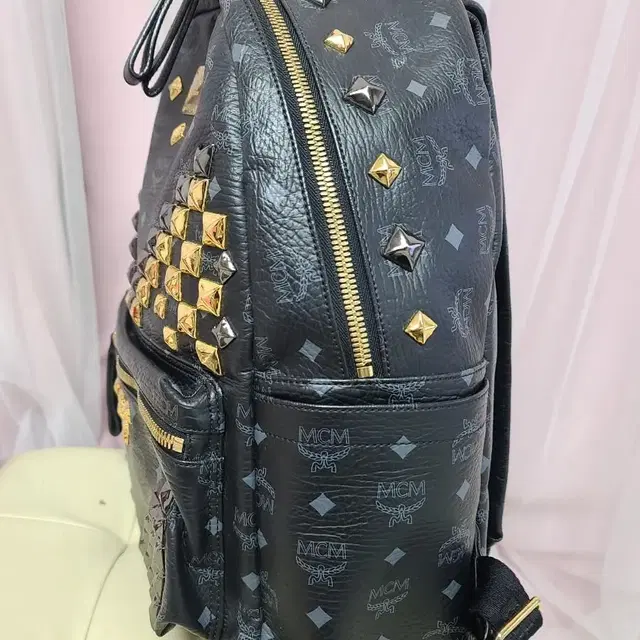 MCM 스타크 백팩 L사이즈