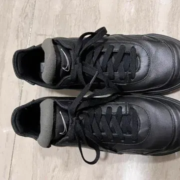 nike drop type lx triple black