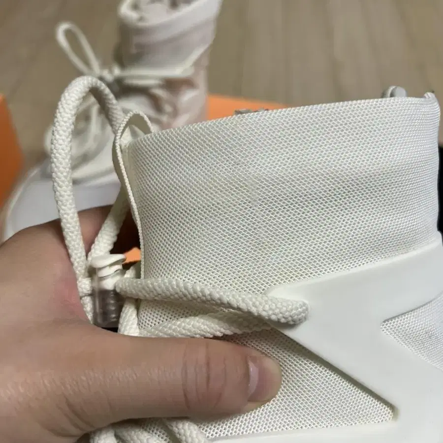 피오갓 Air fear of god 세일 판매합니다.