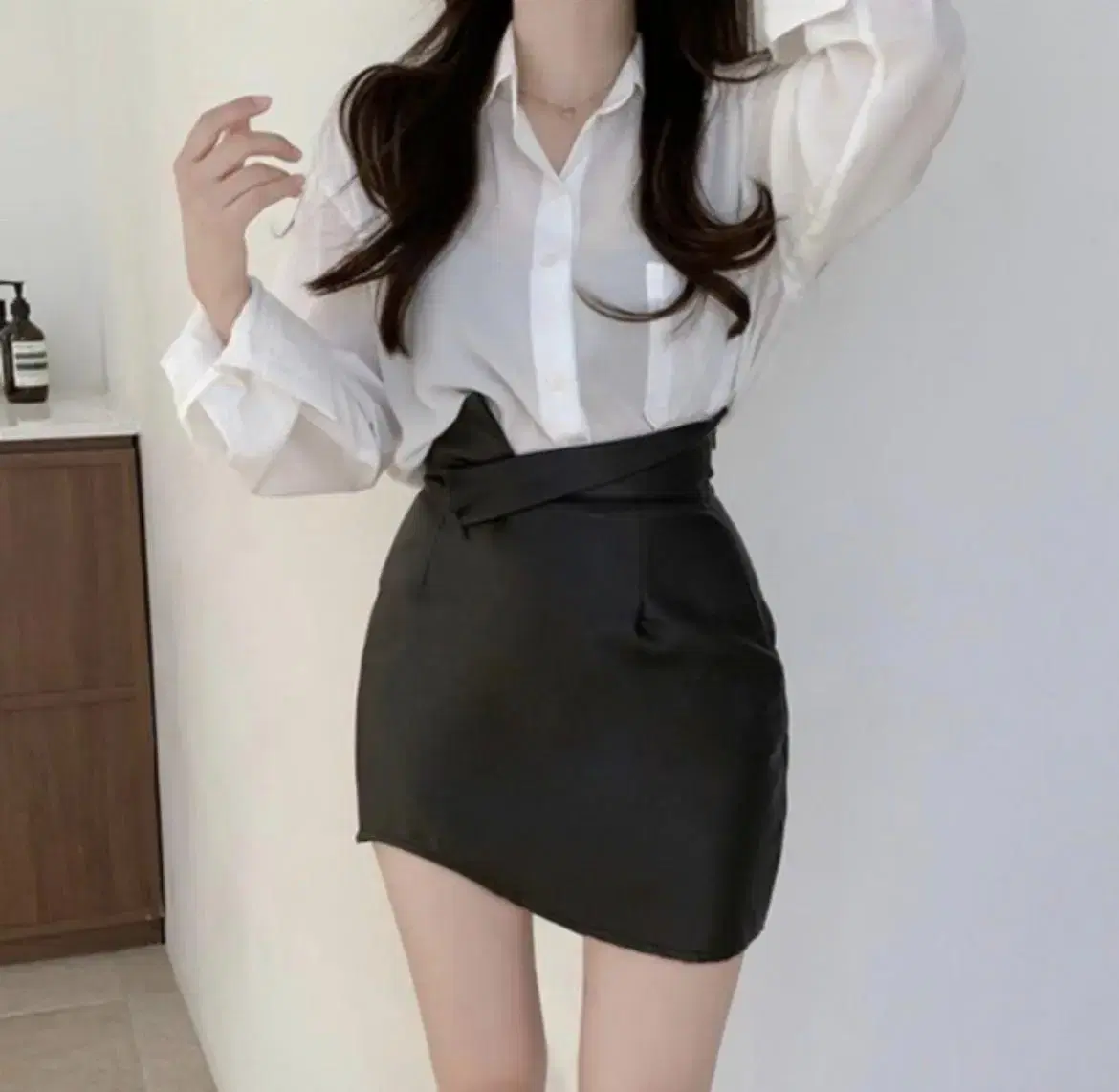 (New Product) Ablee Hinique Leather Unbalanced Skirt