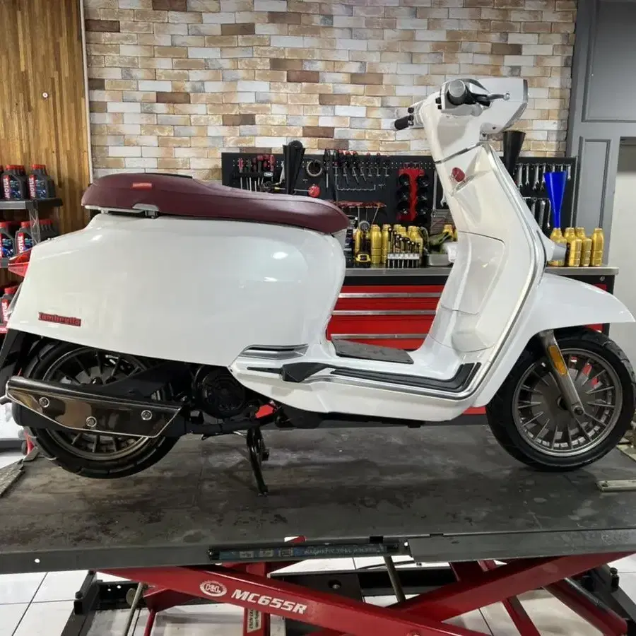 2022년 람브레타(Lambretta) V125 특가신차할인  판매합니다