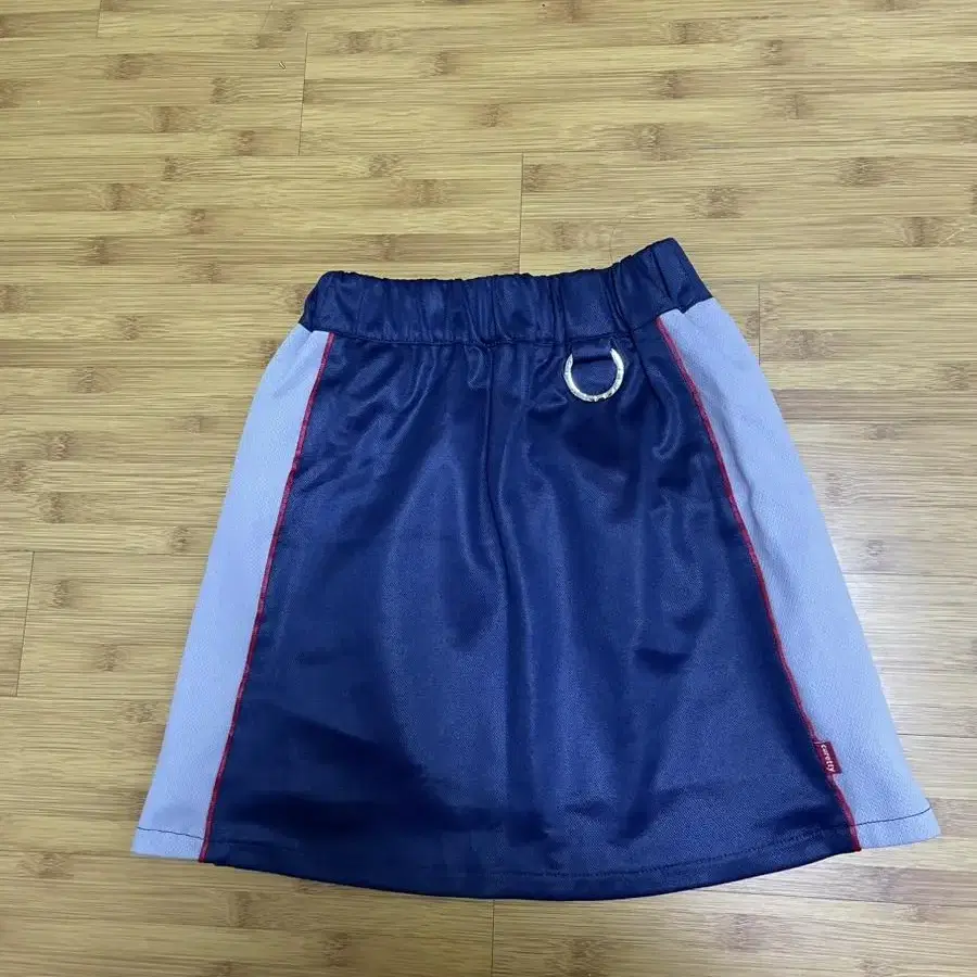 큐리티 c sporty mini skirt navy