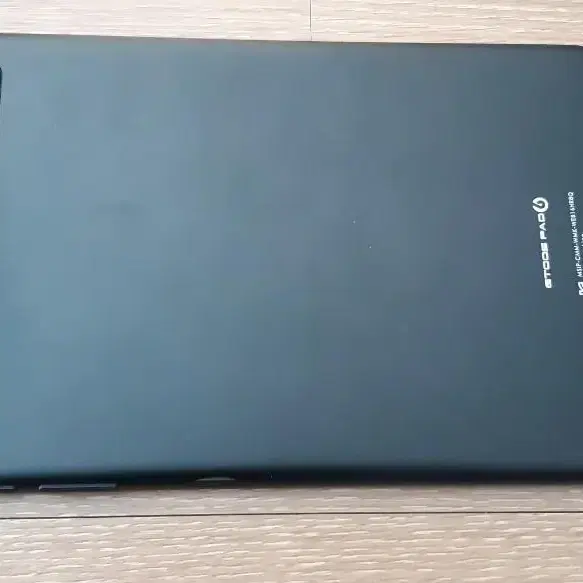 etoos pad black