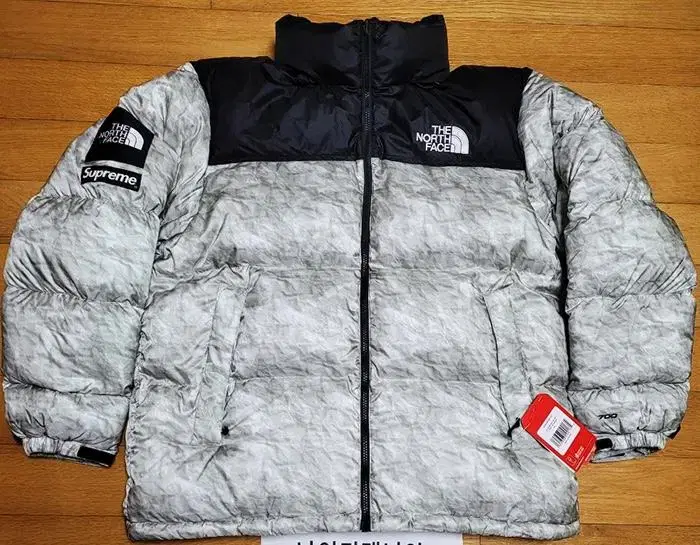 [XL] Supreme North Face Paperknapsies New