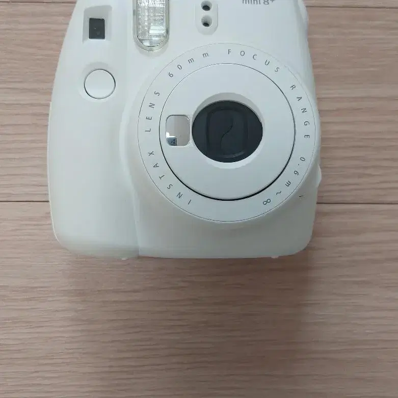 폴라로이드 (instax mini11) 화이트 판매합니다.