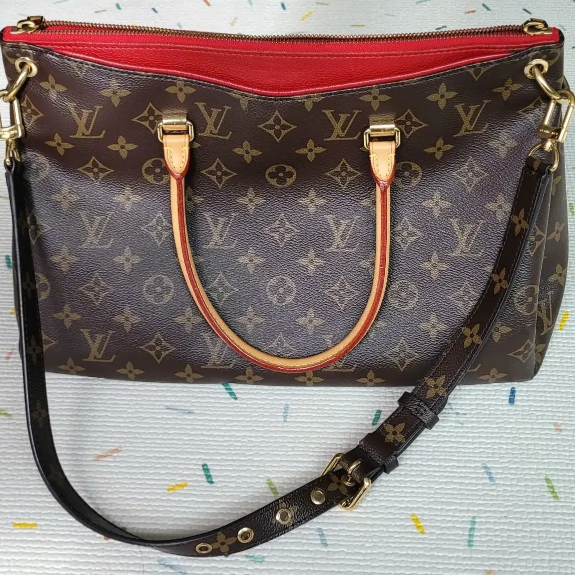 Louis Vuitton M41175 PALLAS MONOGRAM