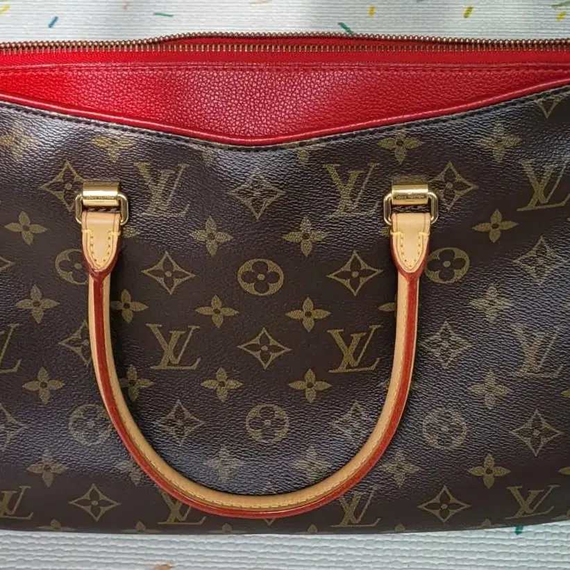 Louis Vuitton M41175 PALLAS MONOGRAM