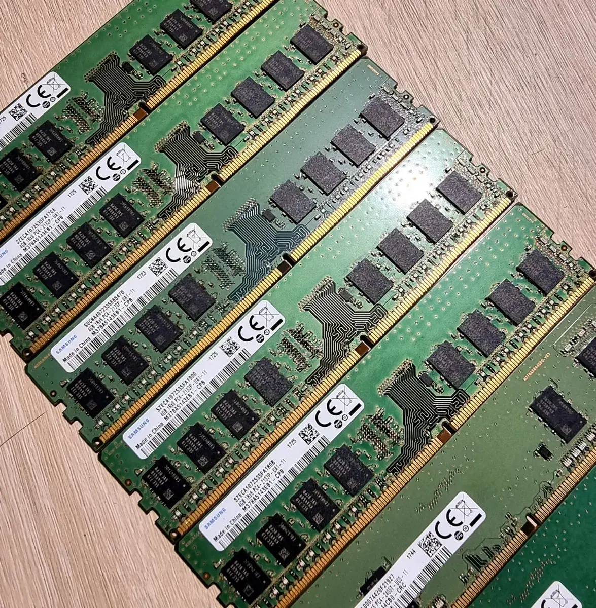 삼성 DDR4 4기가 램 팝니다