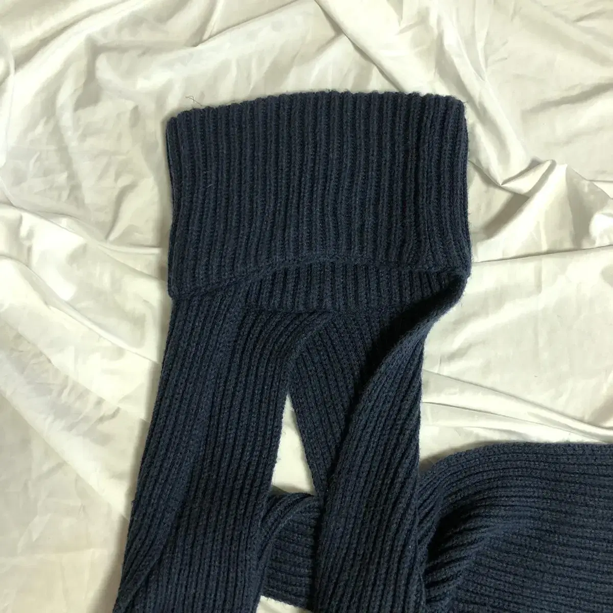 Vintage Blue turtleneck knit muffler