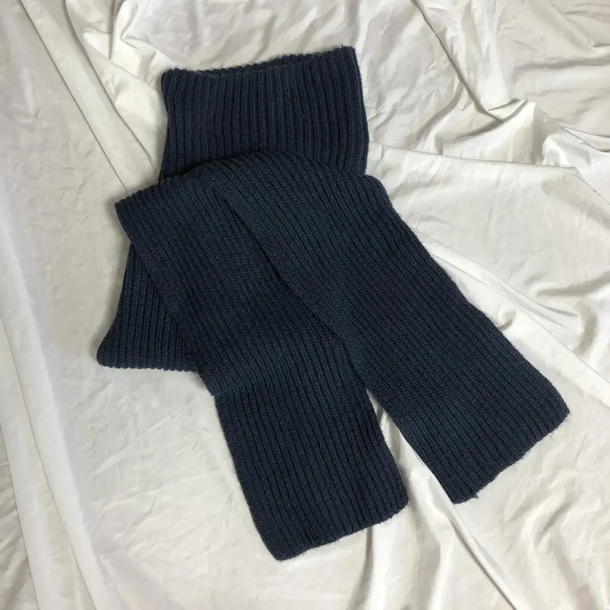 Vintage Blue turtleneck knit muffler