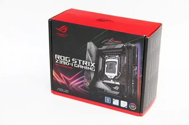 ASUS ROG STRIX Z390-I 게이밍(ITX)제품의 보드BOX