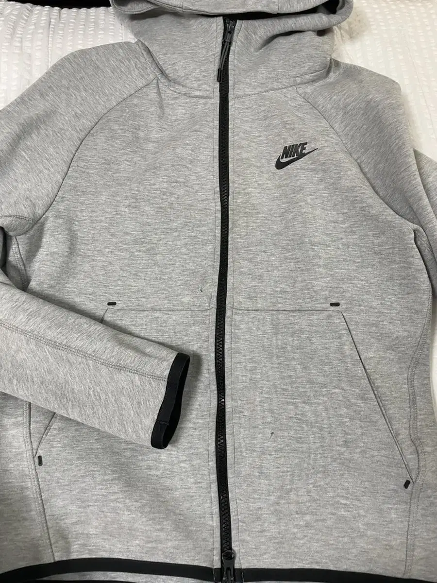 Nike Tech Pack S