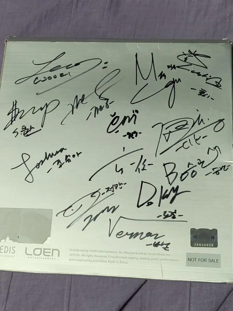 Seventeen autographed album B.Mae 2015