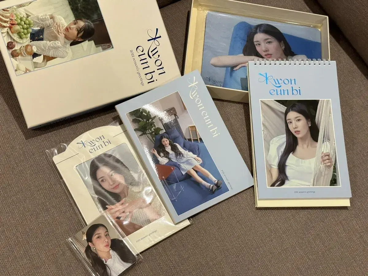 [Eunbi Kwon] 2022 season's greetings photocard seasons greetings photocard +