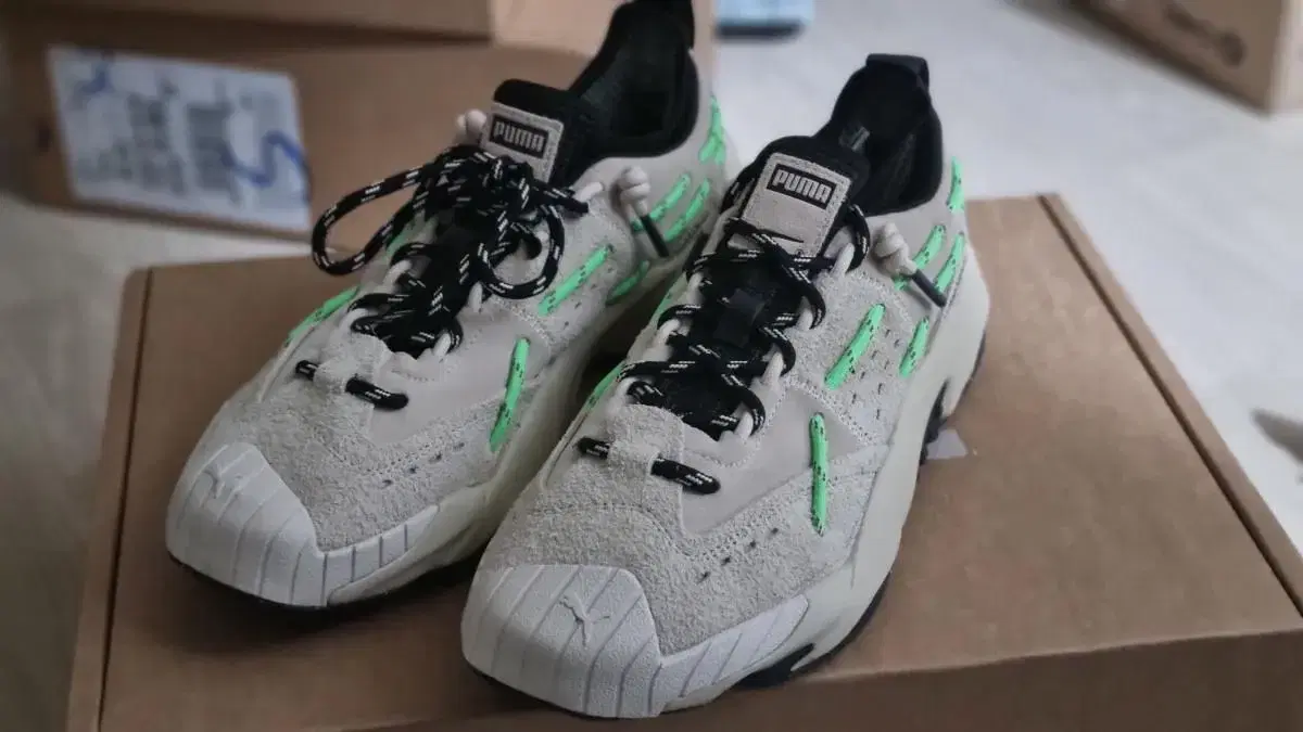 (280)푸마 PUMA Plexus eggnog elektro green