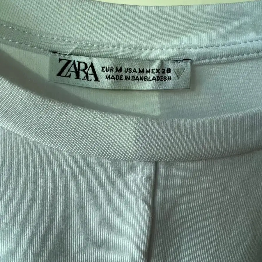 ZARA 꼬임 티셔츠