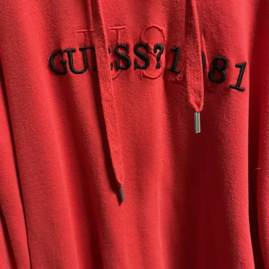 GUESS?1981 후드 red