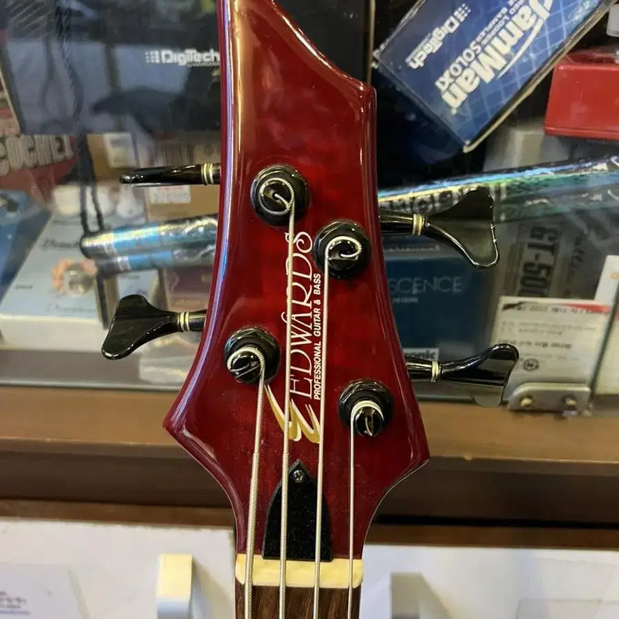 Edwards E-T-98 FR Red (라캉시엘 테쓰야 모델)