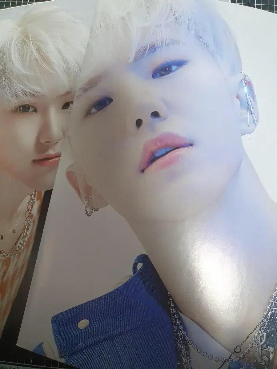 Seventeen hoshi kwon soonyoung Knight Knight Magazine poster WTS