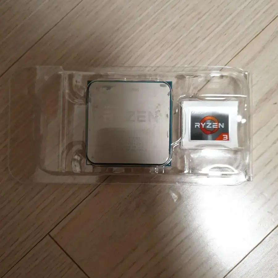 AMD 라이젠 2200G(쿨러포함)