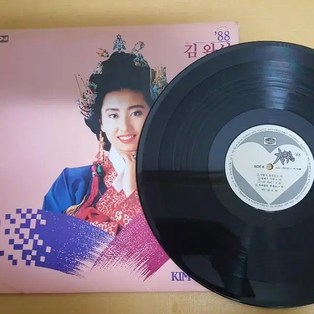 김완선 88LP