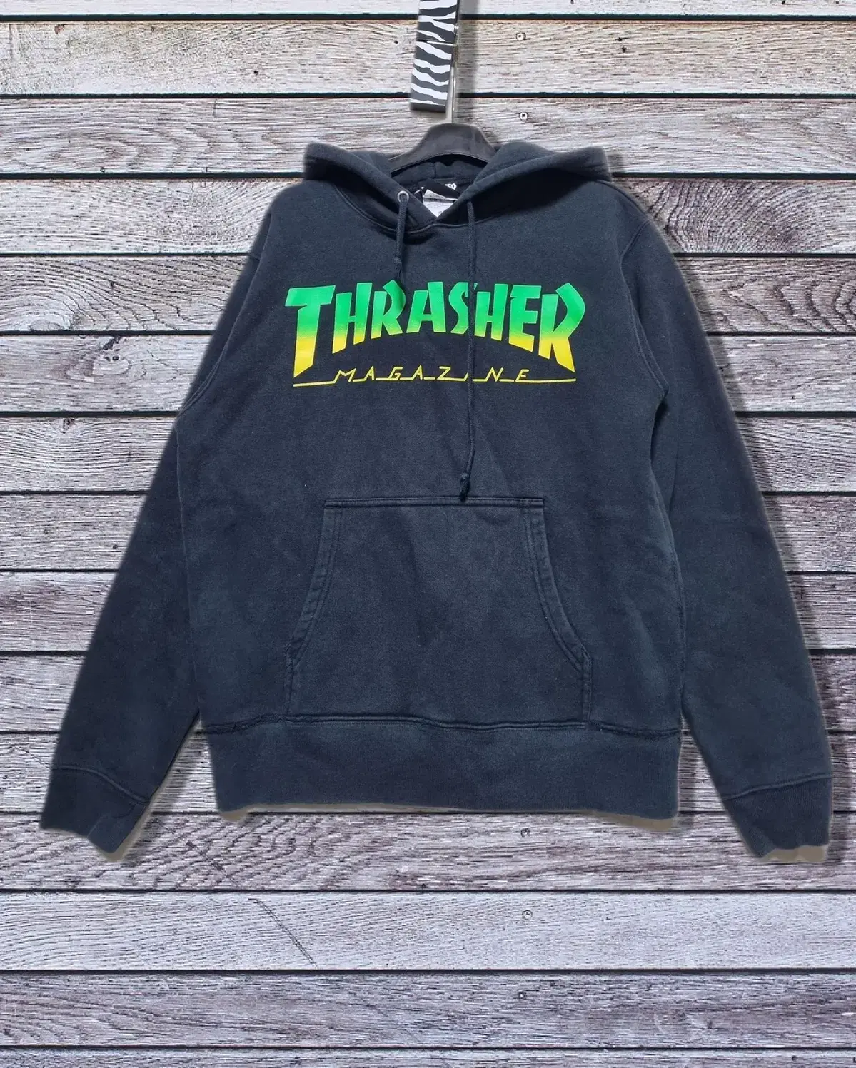 (M) Thrasher 트래셔 그라데이션 로고 후드티(하자0)