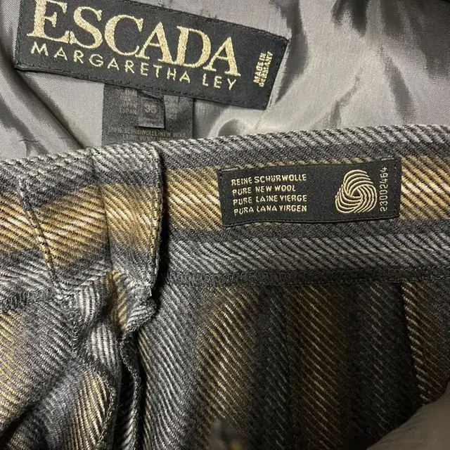 에스까다 ESCADA suit