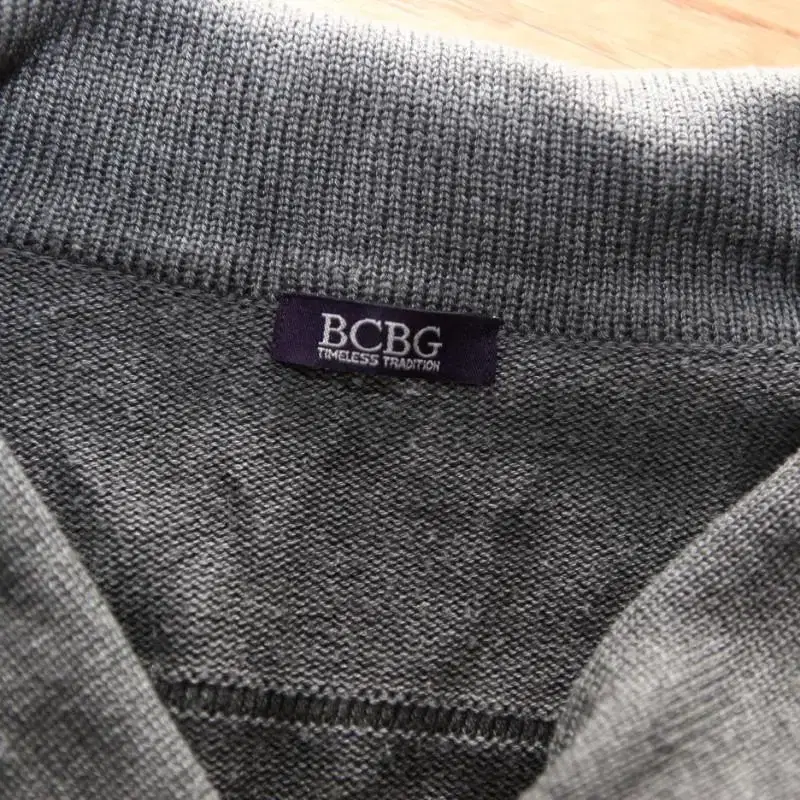 BCBG 칼라 디테일 가디건