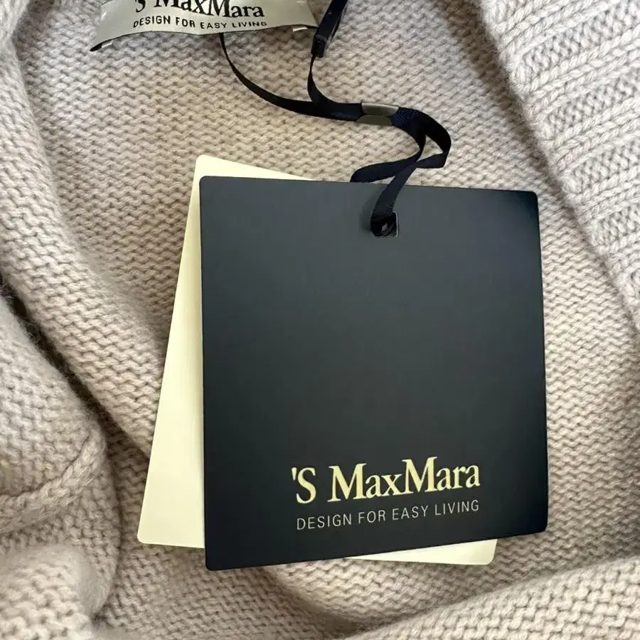 S Maxmara 막스마라 울캐시미어 터틀넥(매장가 108만)