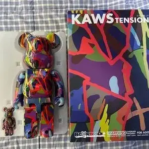 카우스 텐션 베어브릭 400%100% kaws tension