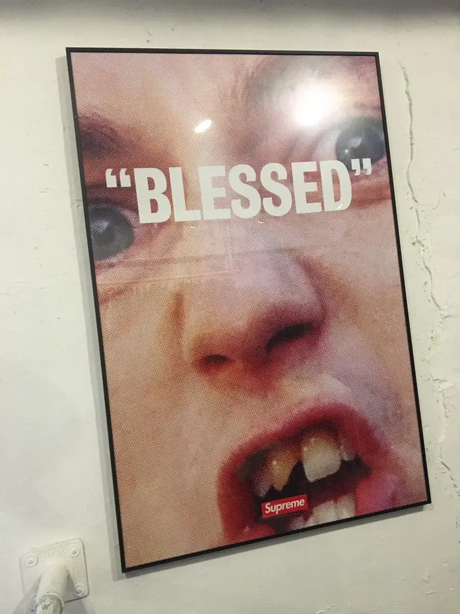 슈프림 "BLESSED" 벤카도우 오리지널 포스터