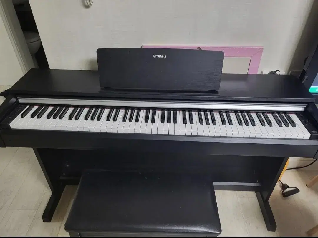 Yamaha Electronic Piano YSP-142B