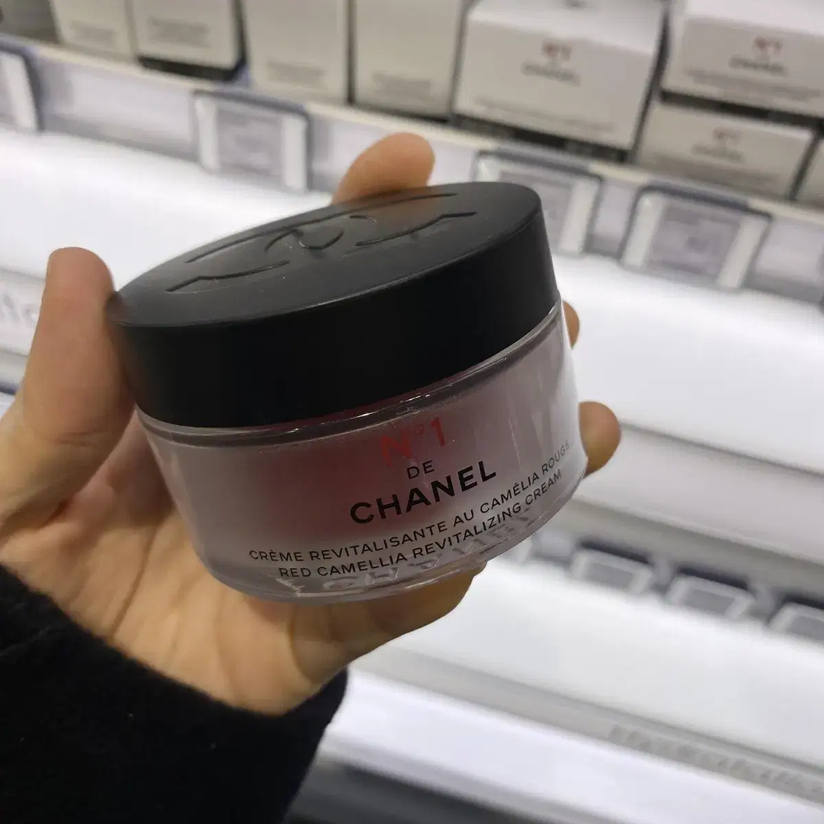 CHANEL Essence/Cream 샤넬,샤넬정품,샤넬크림,레드까멜리아,스킨케어 on Bunjang Global Site.