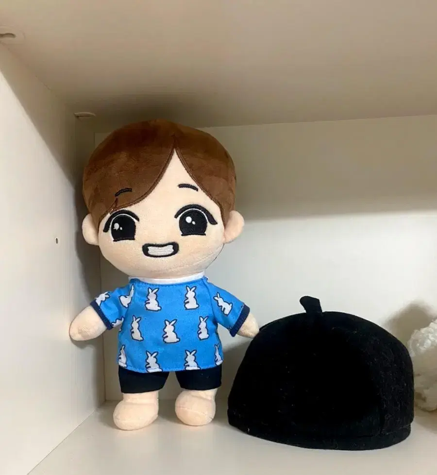 The tag wts ( v kim taehyung doll bts bangtan dolls